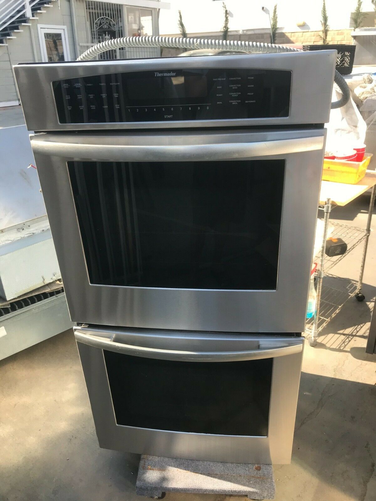 Thermador 27" Double Oven, C272bs  In La