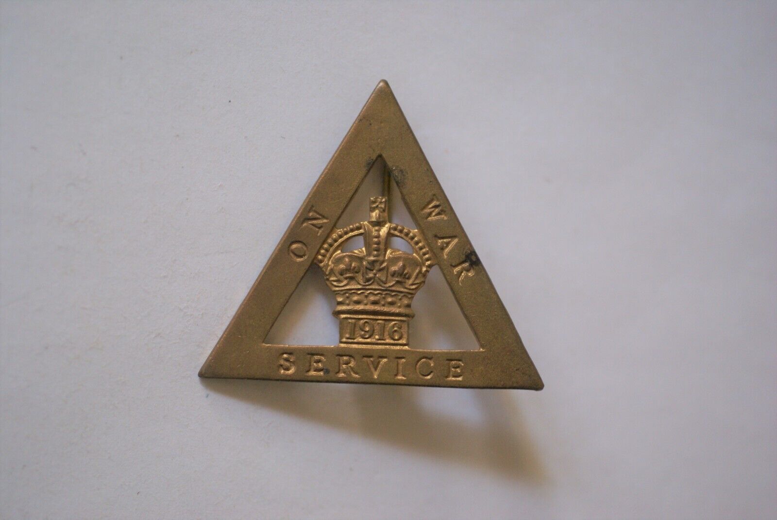 British 1916 On War Service Lapel Badge, Issued To Female Munitions Workers