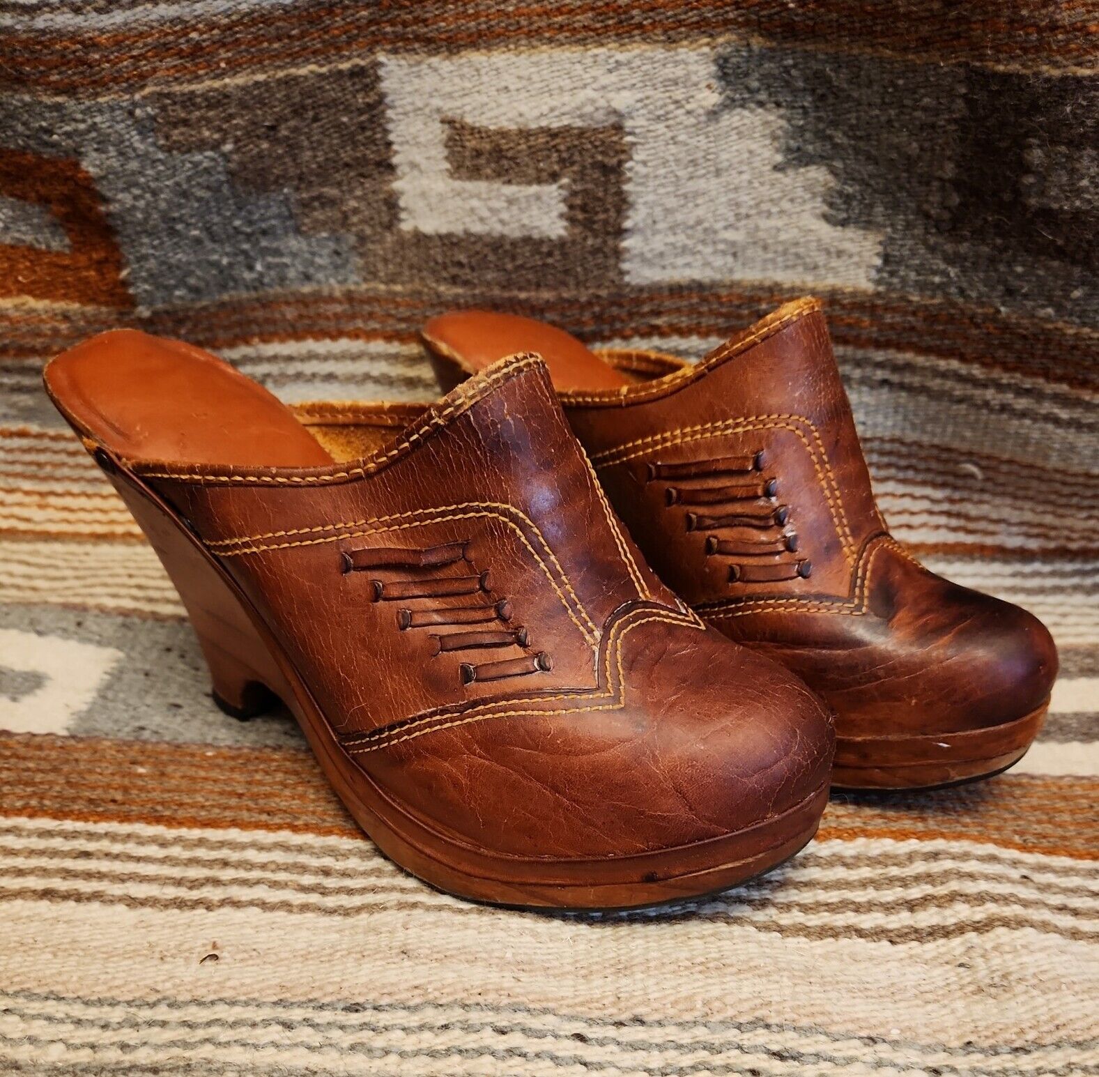 Vintage 70s Woven Leather+wood Clogs 8 Chestnut Brown High Heel Wooden Wedges