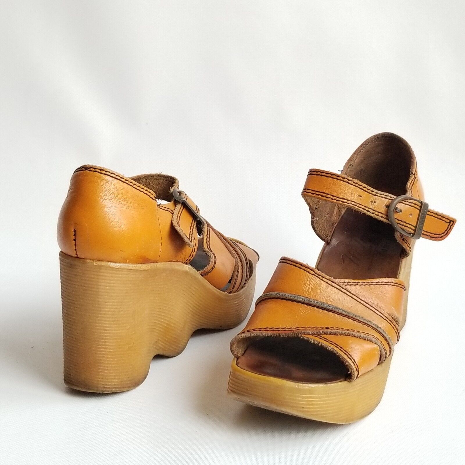 Vtg 70s Famolare Hi There! Groovy Wavy Cognac Brown Leather Platform Sandal 7?