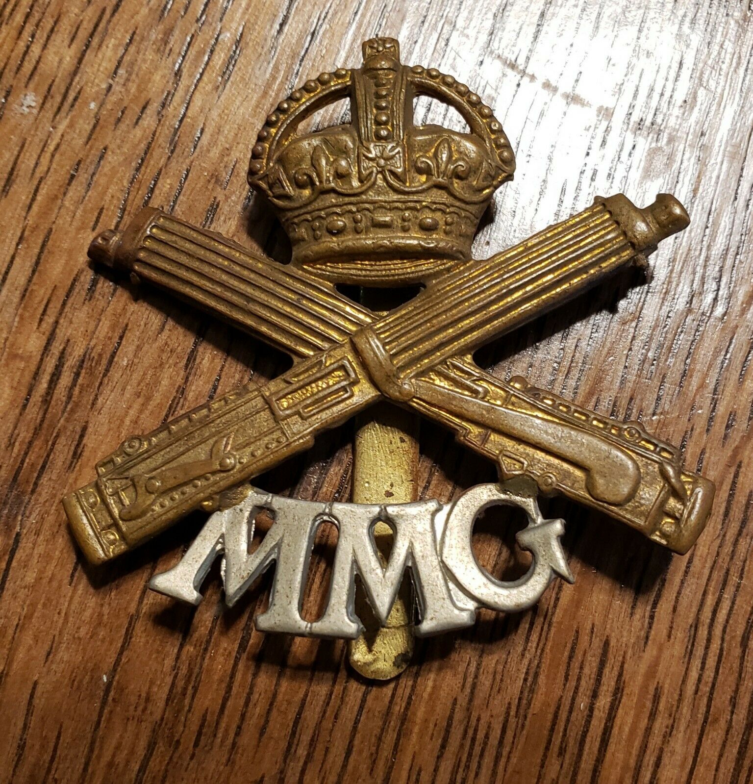 Antique Wwi British Motor Machine Gun Cap Badge Militaria